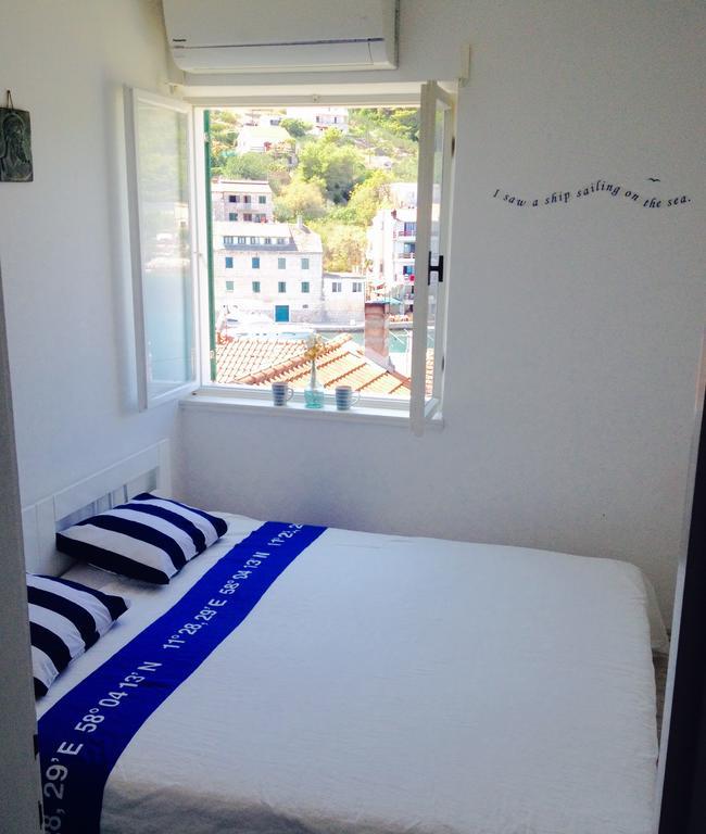 Apartment Stomorska Δωμάτιο φωτογραφία