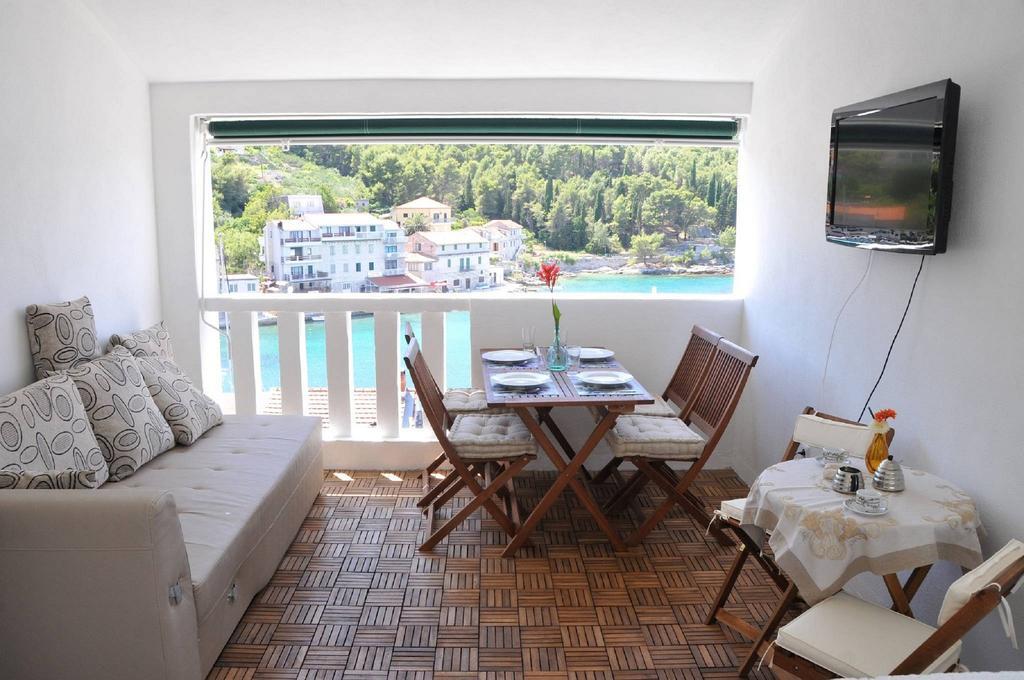 Apartment Stomorska Εξωτερικό φωτογραφία